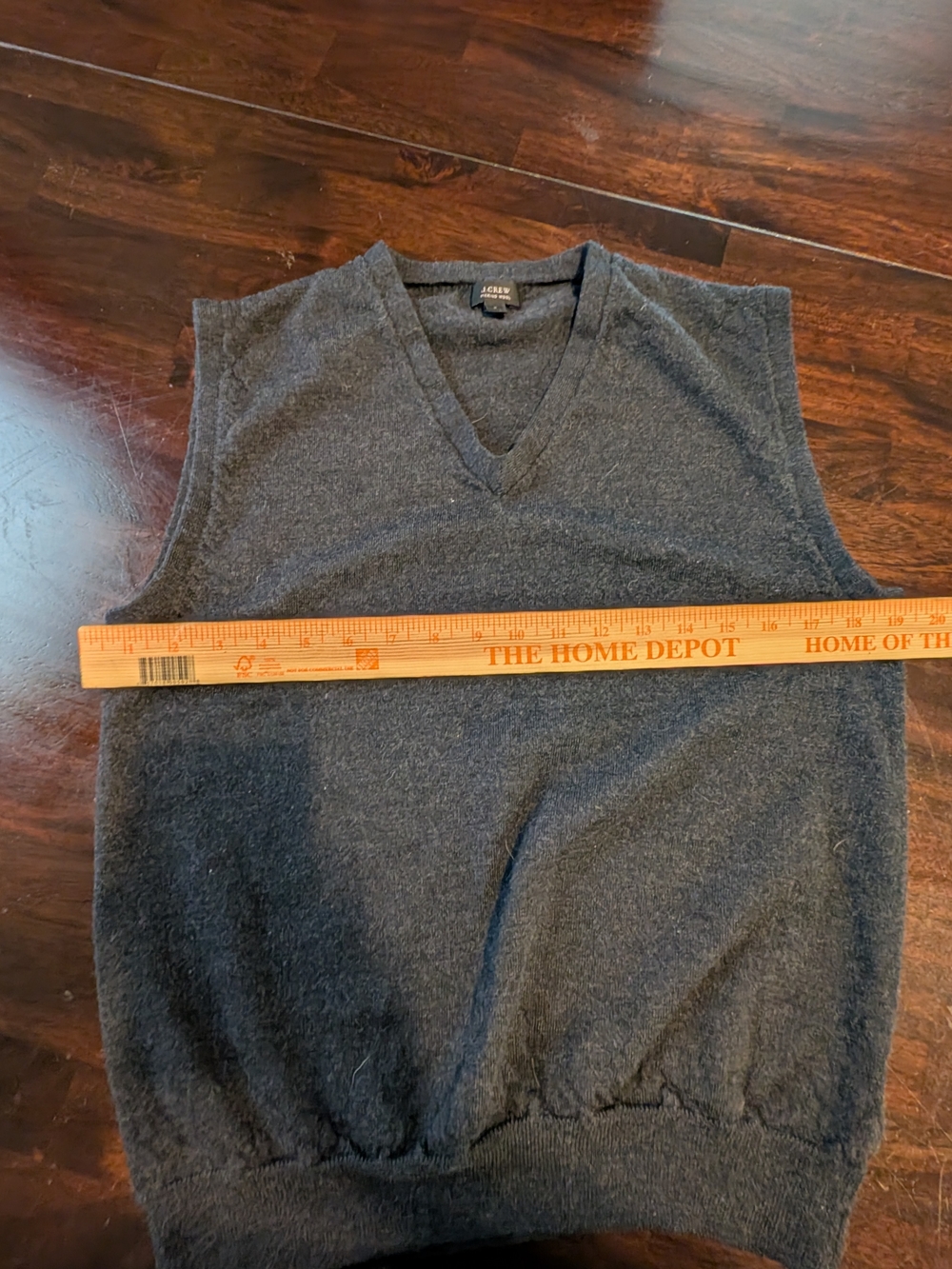 J. Crew 100% Merino Wool M Charcoal V-Neck Sweater Vest, Men's M - Picture 3 of 6